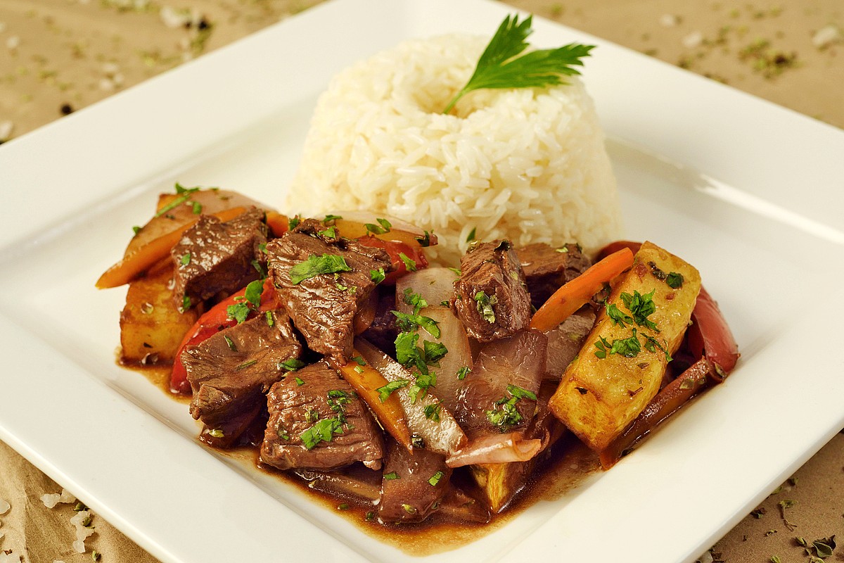 Lomo Saltado Peruano